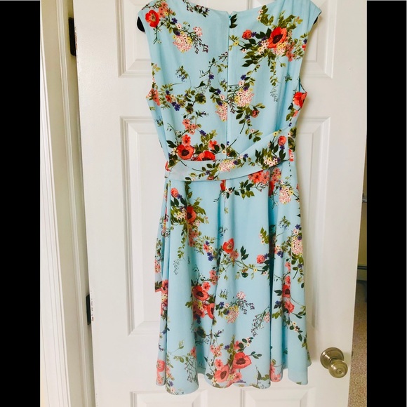 Chelsea Rose dress with tie - Picture 5 of 8